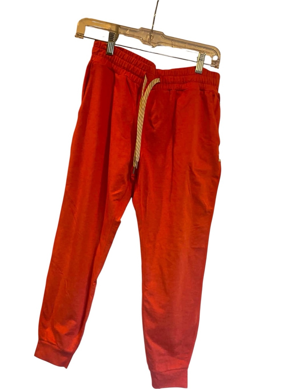 NWT Vuori Performance Joggers GRAPEFRUIT Size XS